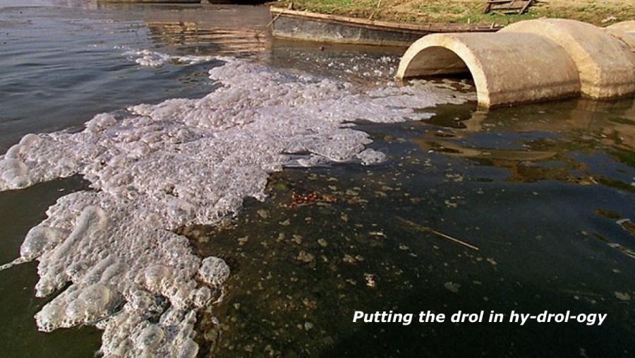 Daar's 'n drol in die drinkwater